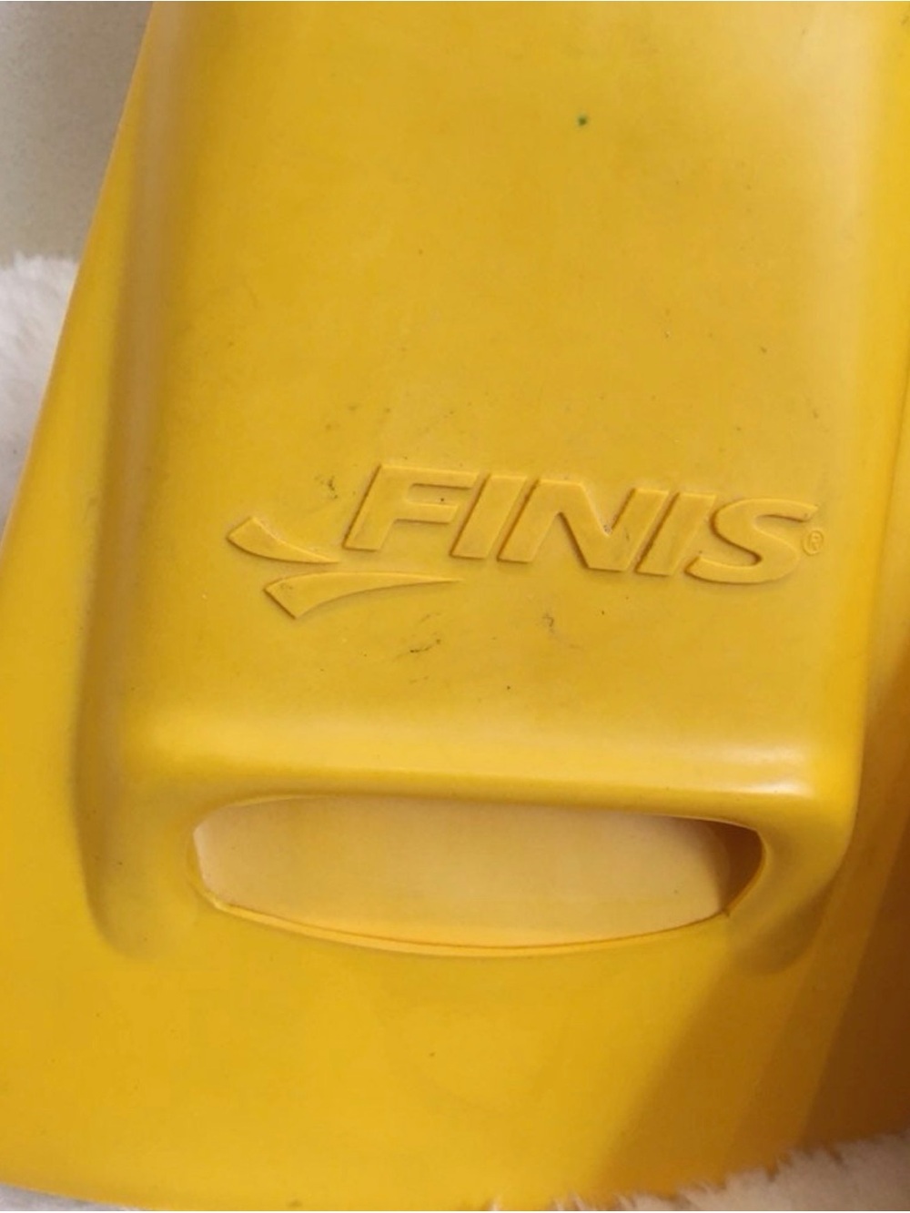 Finis Zoomers Gold Short Blade Training Fins Size D View 2